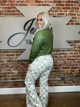 3867 Western Charm Flares