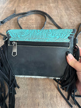 3264 Leather Crossbody