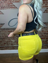 4125 Judy Blue Yellow Shorts
