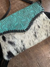 3264 Leather Crossbody