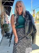 2889 Animal Print Midi Skirt