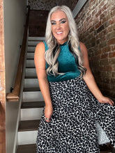 2889 Animal Print Midi Skirt