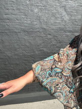 5485 Paisley Dreams Top