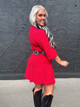 5482 Lady in Red Dress