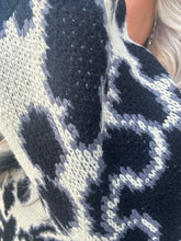 3856 Roaming Hills Sweater