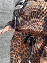 5555 Right Meow Pants