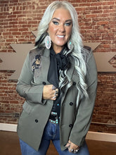 5523 Stirr-Up Trouble Blazer