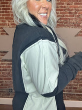 5404 Two Sides To The Story Top