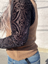 4992 Hooked on You Vest Black