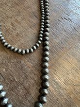 5493 Faux Navajo Beads