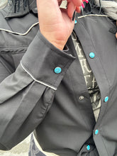 5055 Watusi Button Up