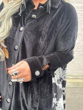 3895 Caping it Cool Top