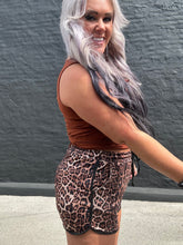 5329 Kitty Queen Shorts