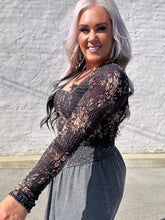 4793 Dark Flower Top