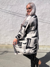 4885 Boots a Million Cardi