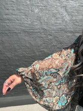 5485 Paisley Dreams Top