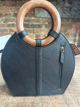 5341 Tooled Leather Round Purse