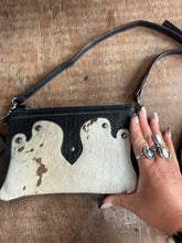 5343 Leather Crossbody