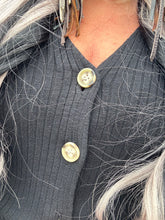 3132 Ribbed Button Front Cardi Top