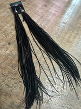 5085 Lux Feather Earrings black