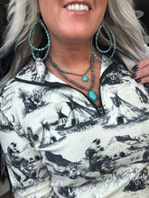 5557 Spirit of the Plains Pullover