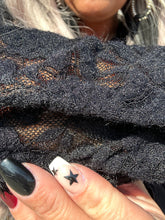 4942 Lady in Lace Top