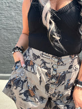 5300 Fair Flare Shorts