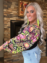 3935 Floral Grunge Top