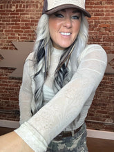 5563 Tooled in Ivory Mesh Top