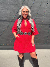 5482 Lady in Red Dress