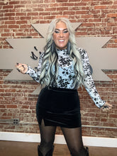 5475 Black Velvet Skirt