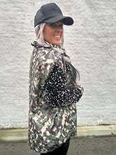 5070 Odd Duck Shacket