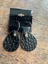 2814 Leather Dainty Earrings