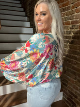 2150 Floral Vibes Top